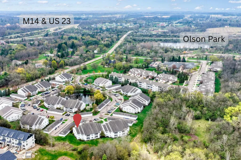 2738 S Knightsbridge Circle Ann Arbor City MI 48105