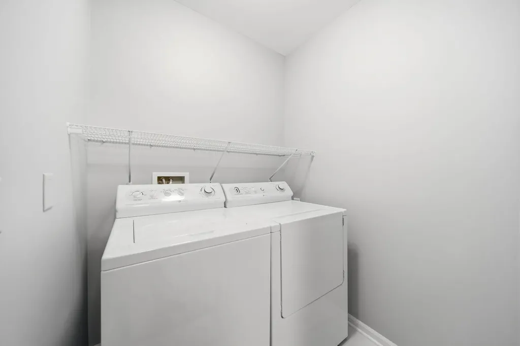 2738 S Knightsbridge Circle Ann Arbor City MI 48105