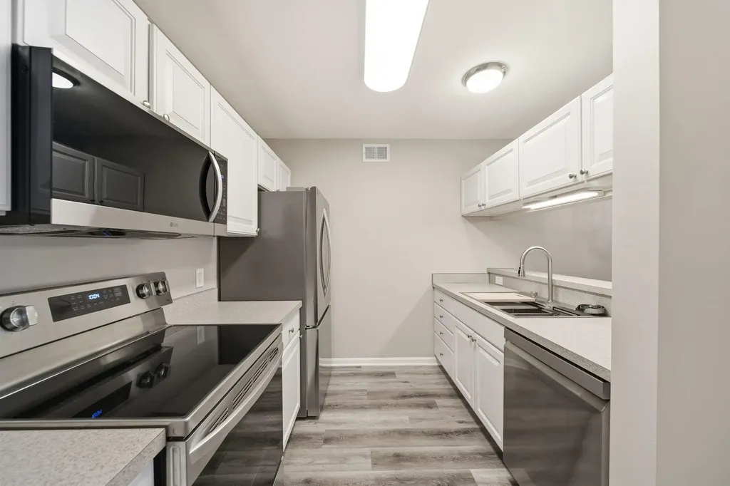 2738 S Knightsbridge Circle Ann Arbor City MI 48105