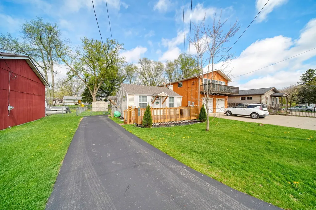 4026 Donnely Road Leoni Township MI 49201