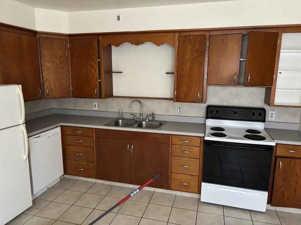 190 Maple Street Concord Village MI 49237
