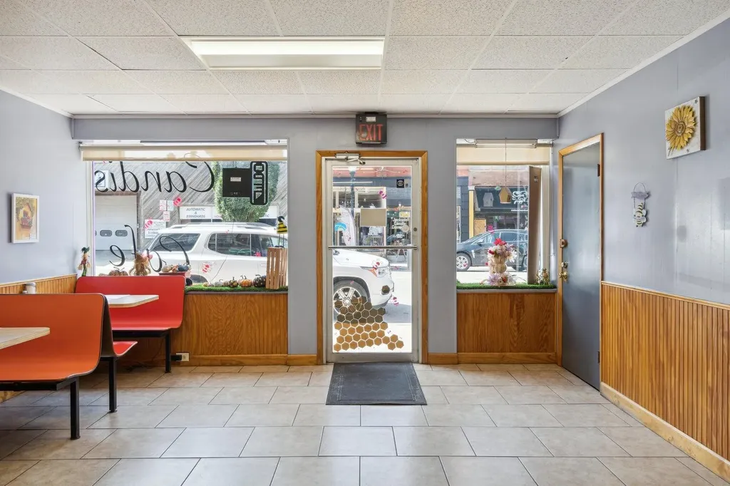 223 S Mechanic Street Jackson City MI 49201