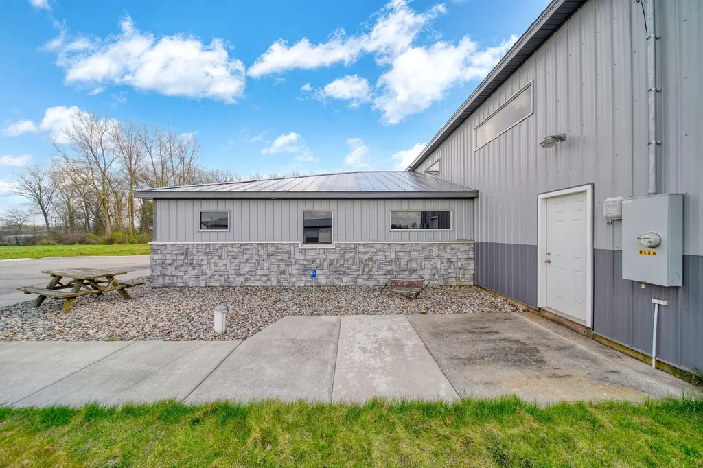 9486 S Meridian Road Unknown City MI 49234