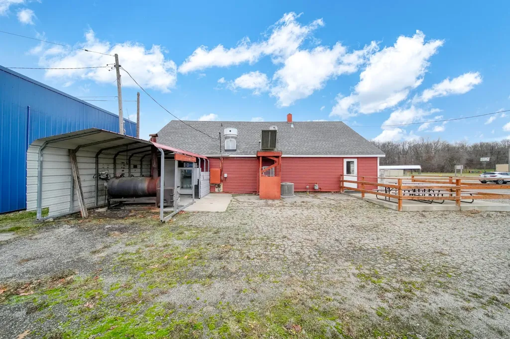 107 E Jackson Road Concord Village MI 49237