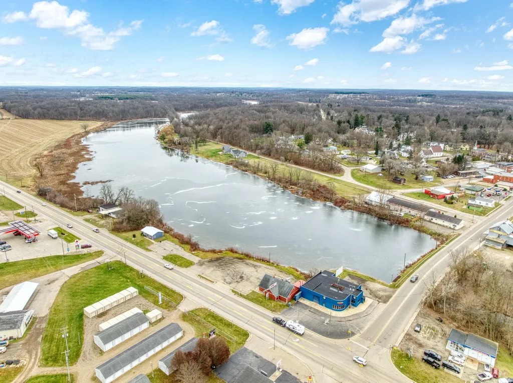 107 E Jackson Road Concord Village MI 49237