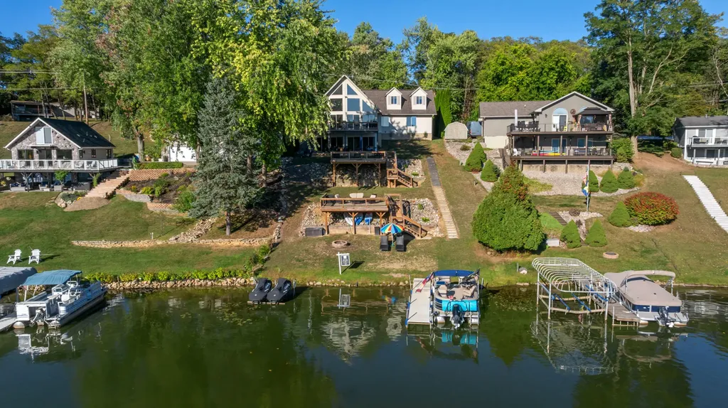 11912 N Waldron Road Somerset Township MI 49249