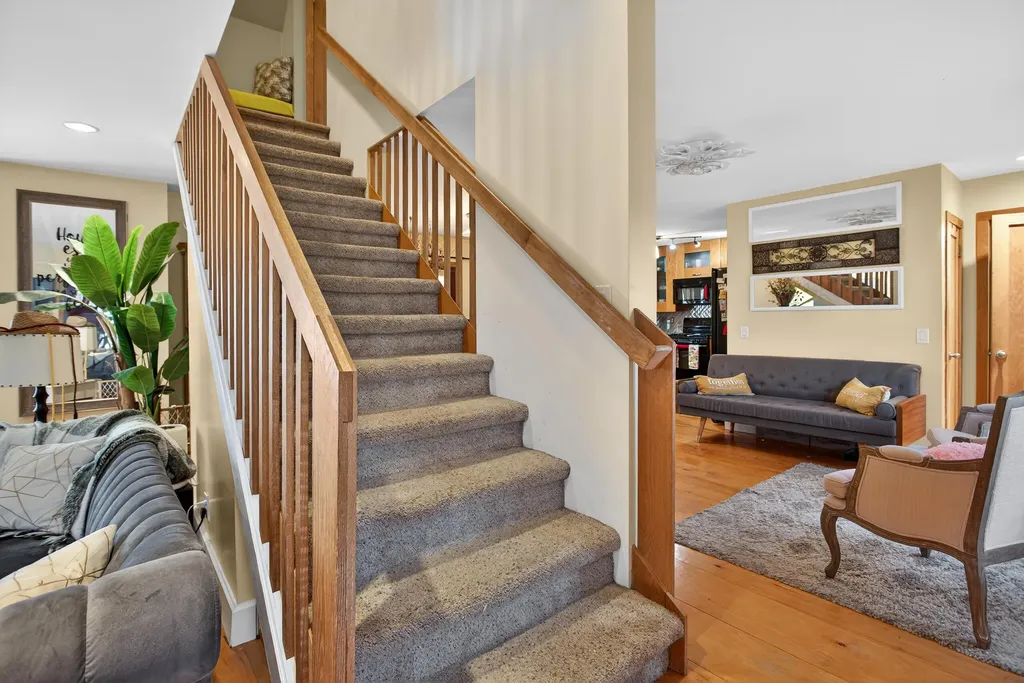 129 Kathy Lane Columbia Township MI 49230