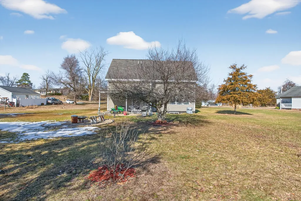129 Kathy Lane Columbia Township MI 49230