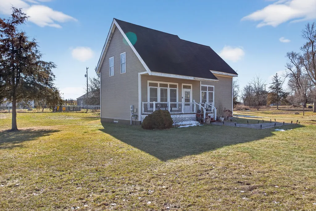 129 Kathy Lane Columbia Township MI 49230