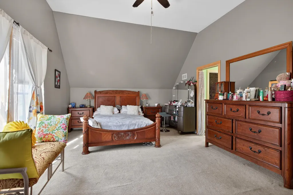 129 Kathy Lane Columbia Township MI 49230