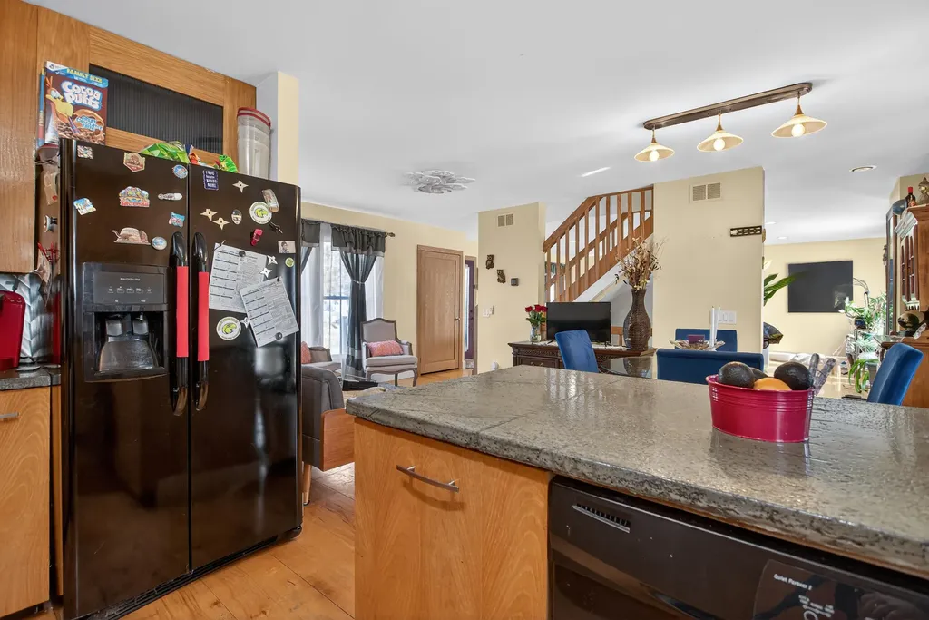 129 Kathy Lane Columbia Township MI 49230