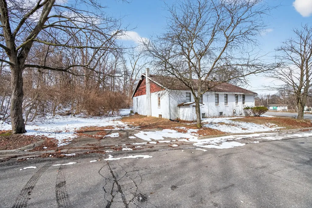 345 E High Street Jackson City MI 49203