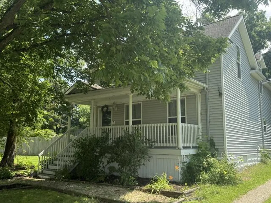 121 Frost Street Jackson City MI 49202