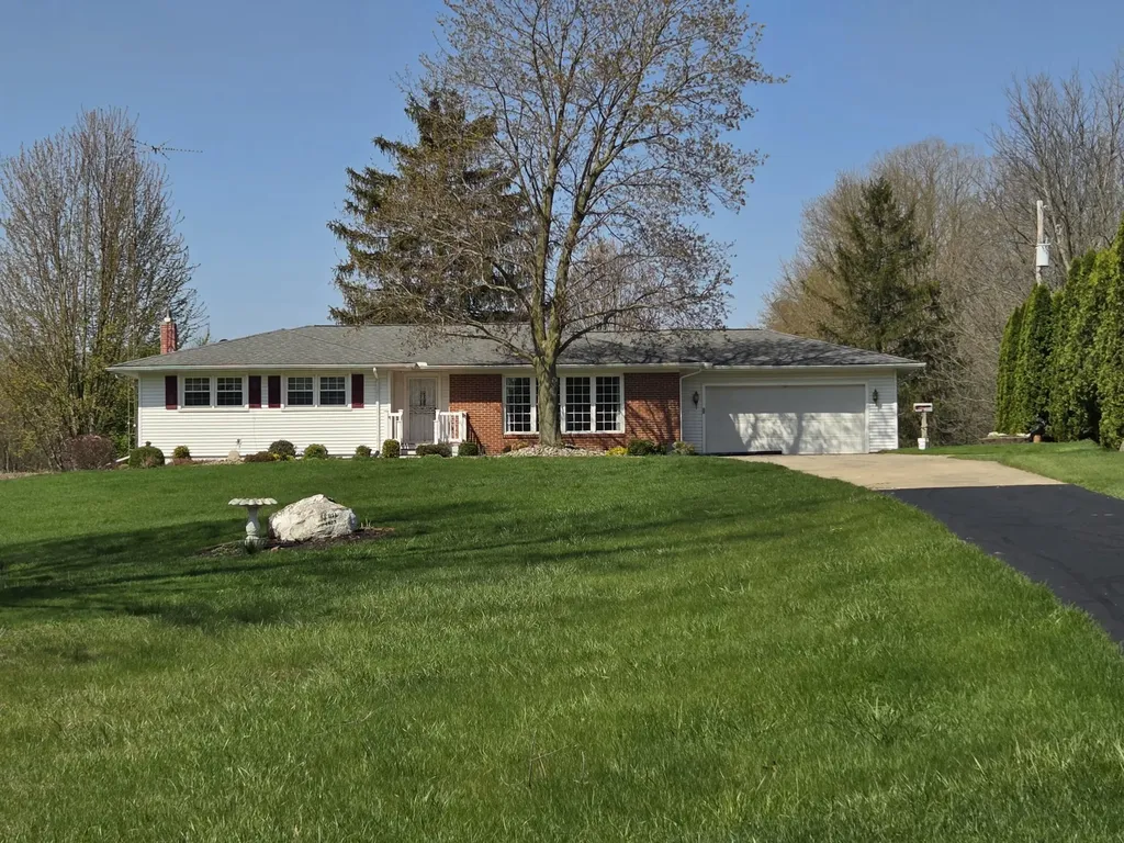 2770 N Dearing Road Parma Township MI 49269