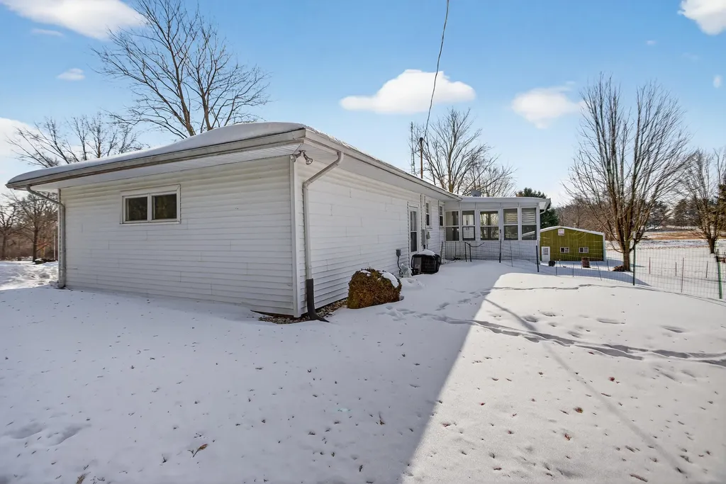 2770 N Dearing Road Parma Township MI 49269