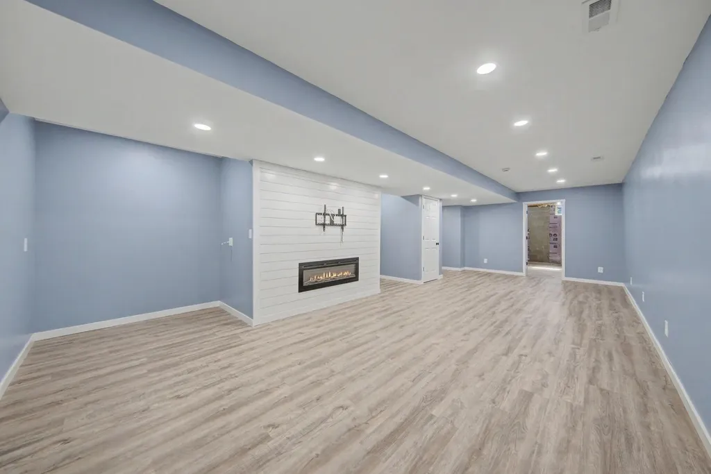 115 Sussex Place Columbia Township MI 49230