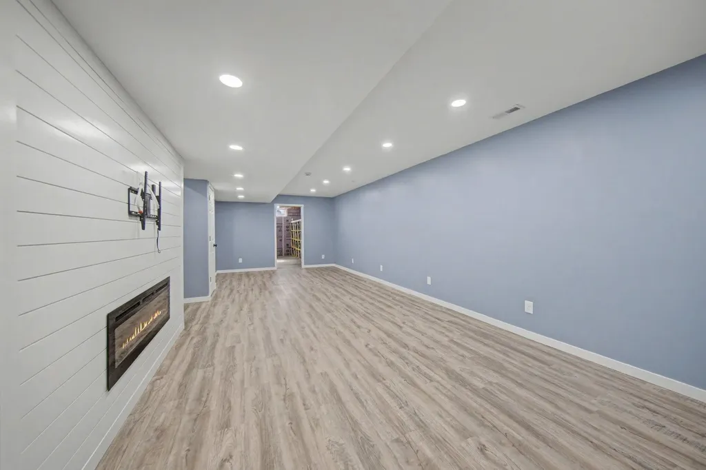 115 Sussex Place Columbia Township MI 49230