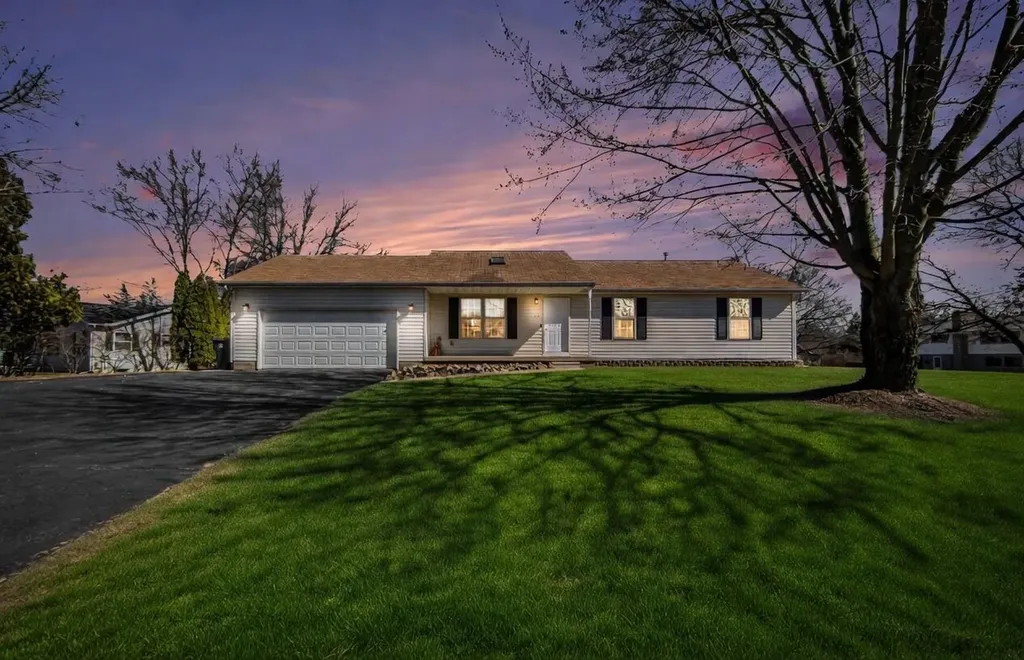 115 Sussex Place Columbia Township MI 49230