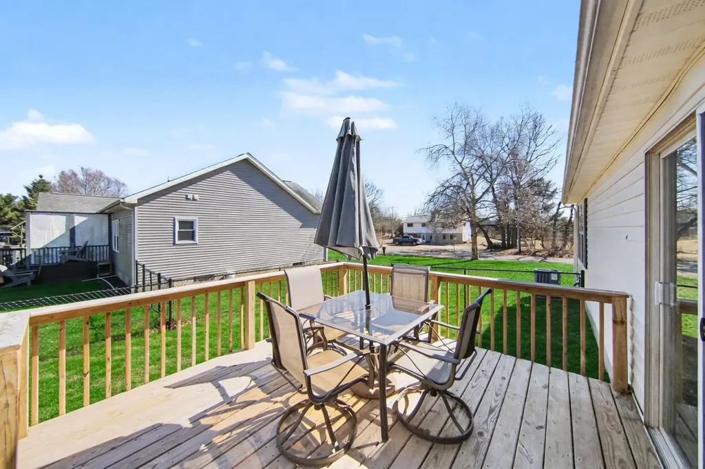 115 Sussex Place Columbia Township MI 49230