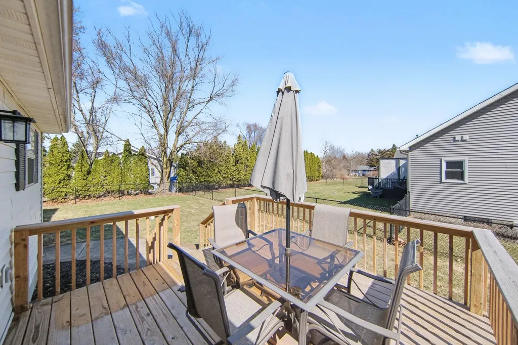 115 Sussex Place Columbia Township MI 49230