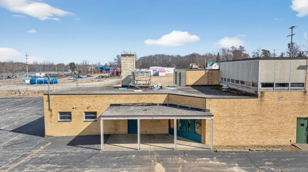 1002 E South Street Jackson City MI 49203