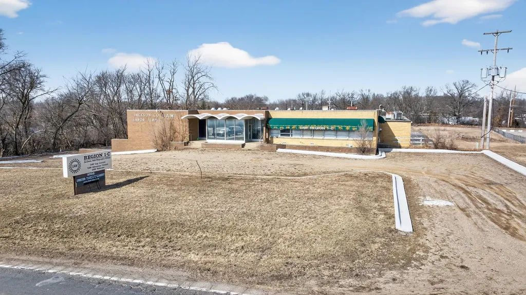 1002 E South Street Jackson City MI 49203