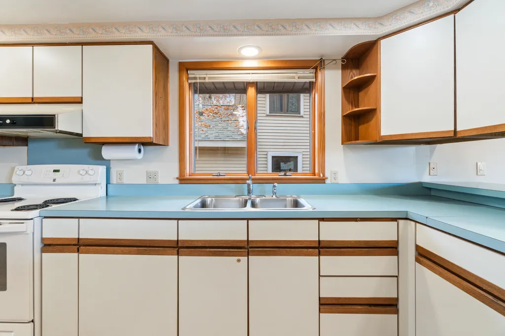4276 Echo Cove Woodstock Township MI 49253