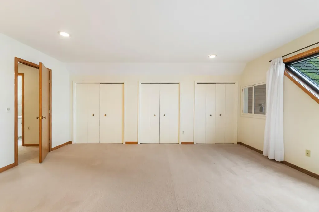 4276 Echo Cove Woodstock Township MI 49253