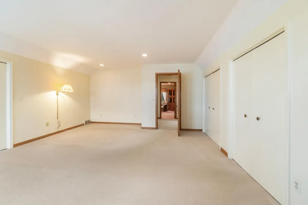 4276 Echo Cove Woodstock Township MI 49253