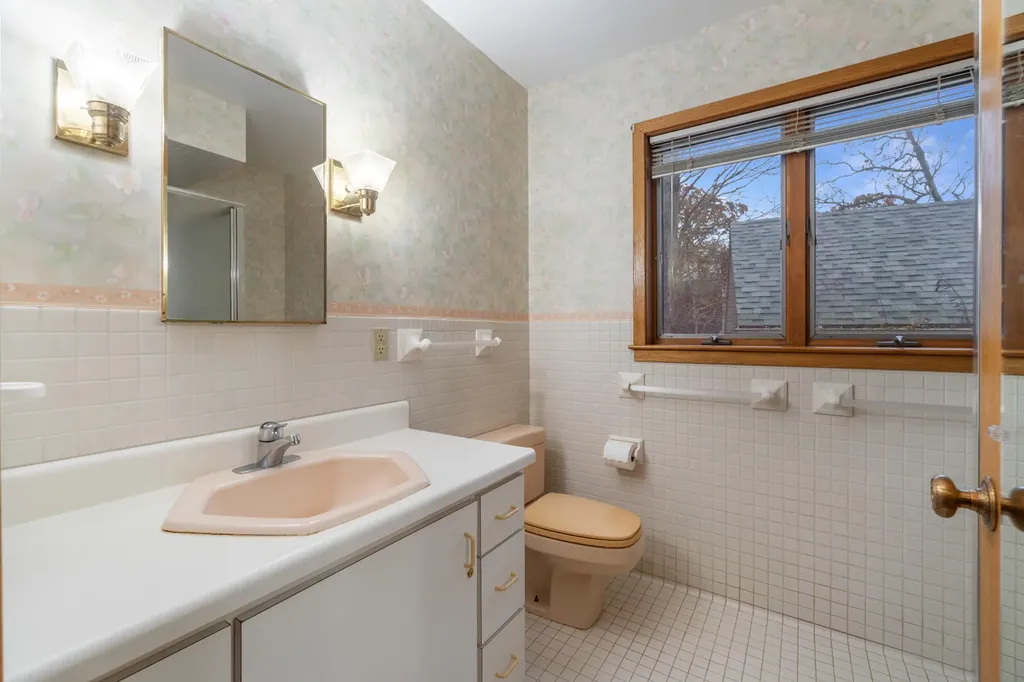 4276 Echo Cove Woodstock Township MI 49253