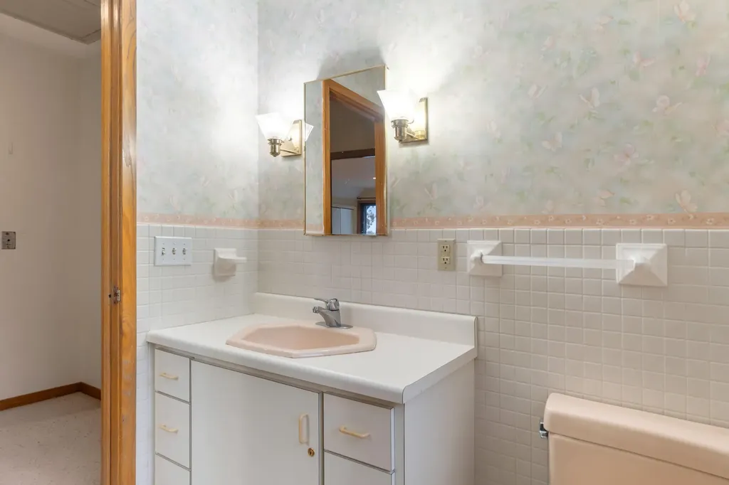 4276 Echo Cove Woodstock Township MI 49253