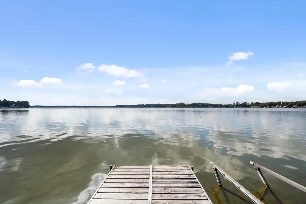 4276 Echo Cove Woodstock Township MI 49253