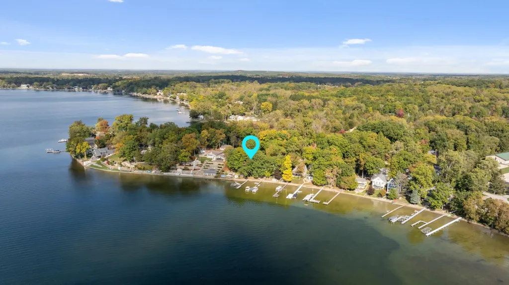 4276 Echo Cove Woodstock Township MI 49253