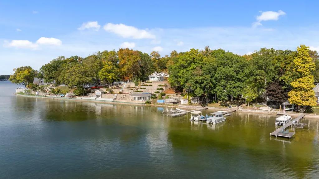 4276 Echo Cove Woodstock Township MI 49253