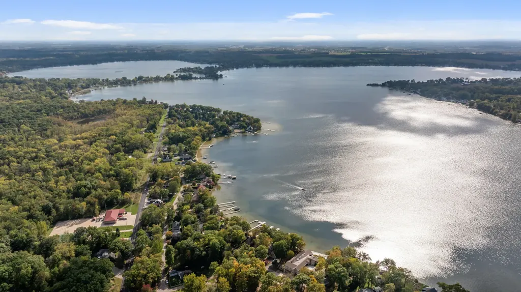 4276 Echo Cove Woodstock Township MI 49253