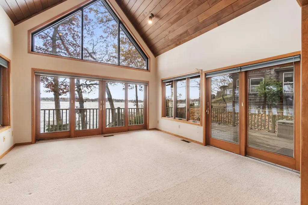 4276 Echo Cove Woodstock Township MI 49253