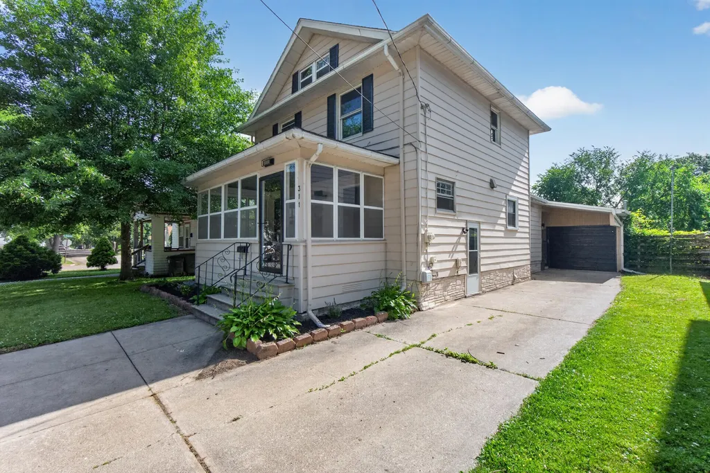 311 Gilbert Street Jackson City MI 49201
