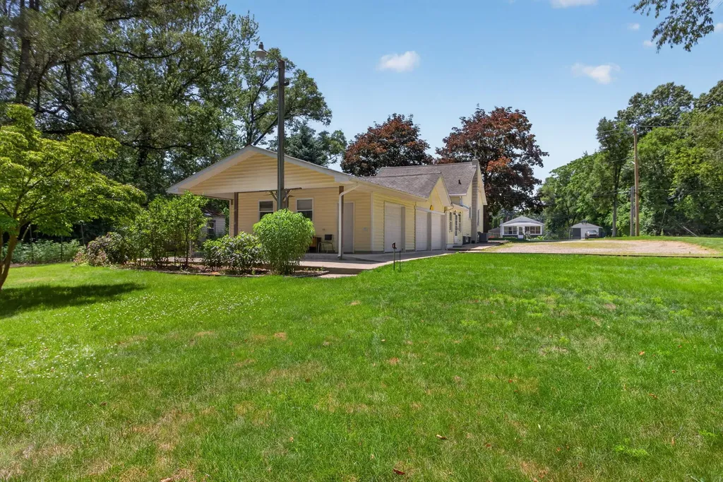 235 Bender Street Leoni Township MI 49202