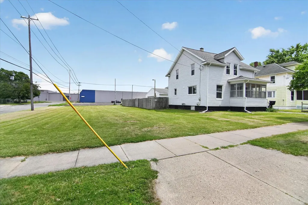 237 N Forbes Street Jackson City MI 49202