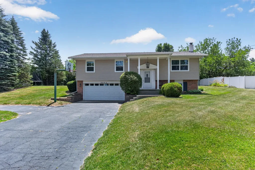 6423 Inverness Lane Napoleon Township MI 49201