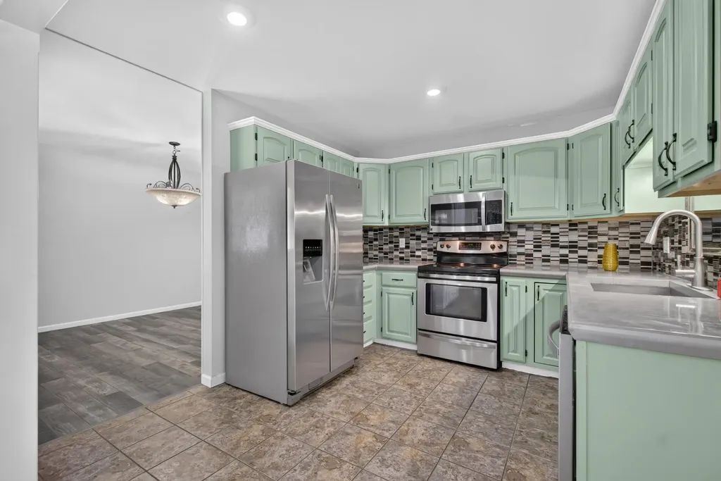 6423 Inverness Lane Napoleon Township MI 49201