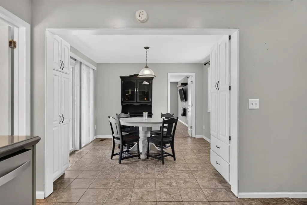 6423 Inverness Lane Napoleon Township MI 49201