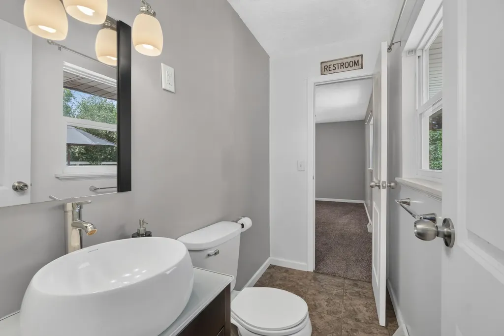 6423 Inverness Lane Napoleon Township MI 49201