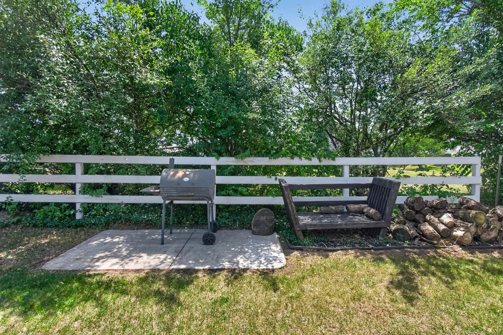 6423 Inverness Lane Napoleon Township MI 49201