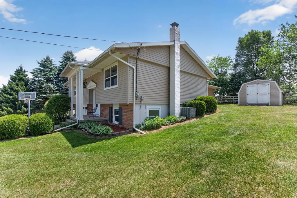 6423 Inverness Lane Napoleon Township MI 49201
