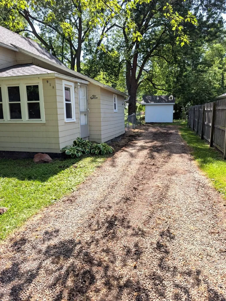 918 Wayne Street Blackman Charter Township MI 49202