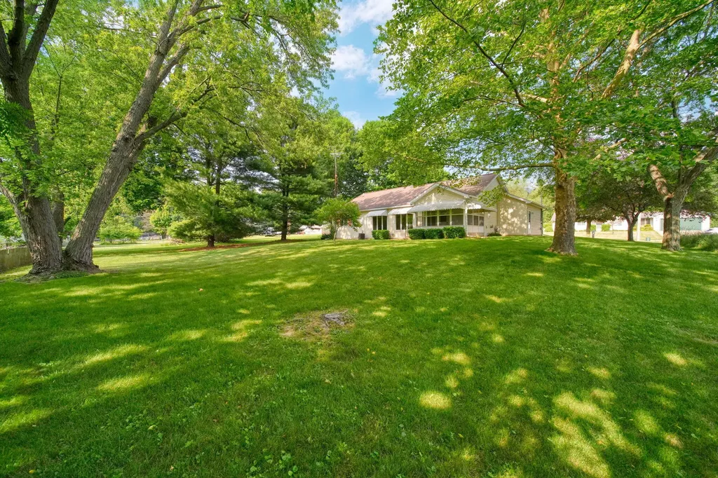 246 Village Lane Concord Village MI 49237