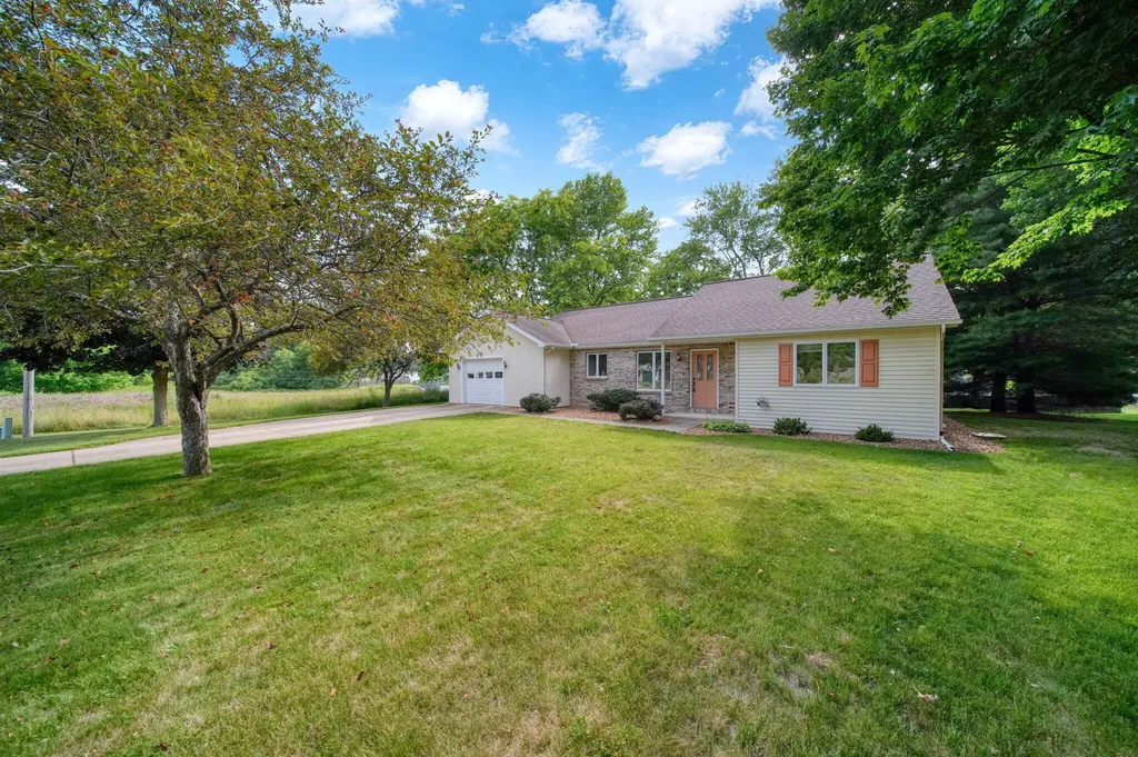 246 Village Lane Concord Village MI 49237