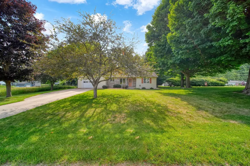 246 Village Lane Concord Village MI 49237