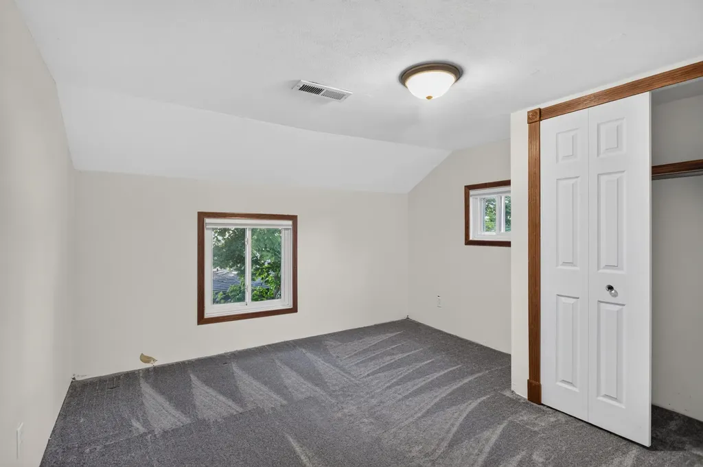 121 N Lakeside Drive Leoni Township MI 49254